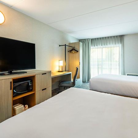 Comfort Inn Hwy 401 Kingston Eksteriør billede