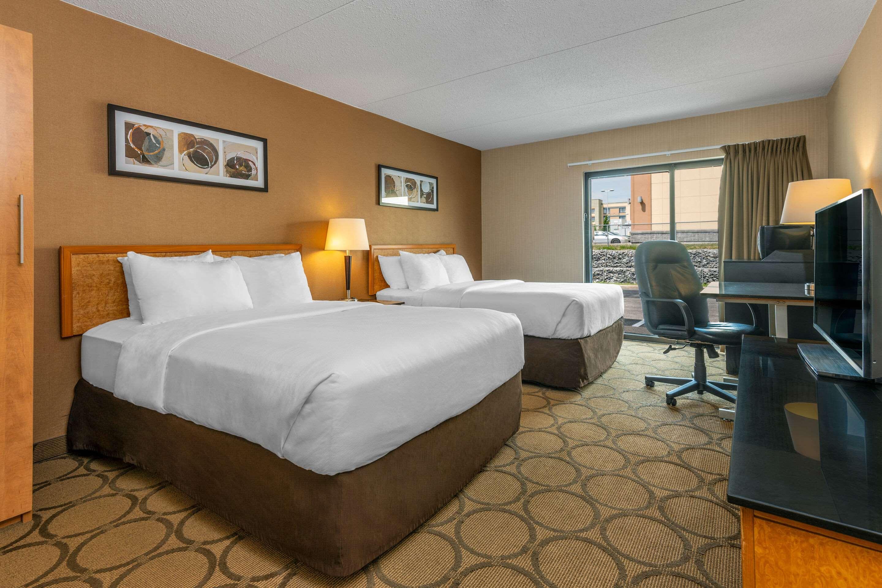 Comfort Inn Hwy 401 Kingston Eksteriør billede