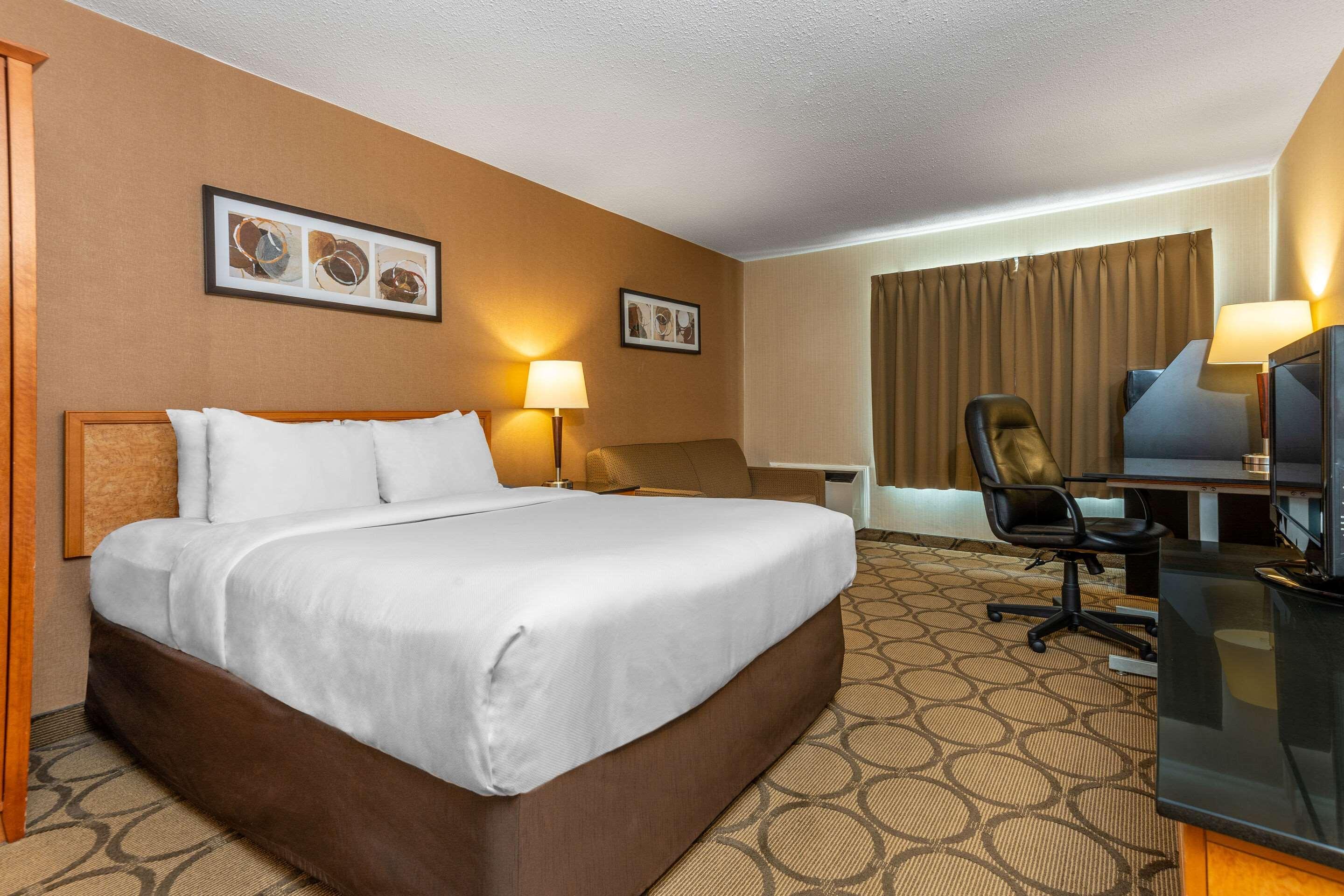 Comfort Inn Hwy 401 Kingston Eksteriør billede