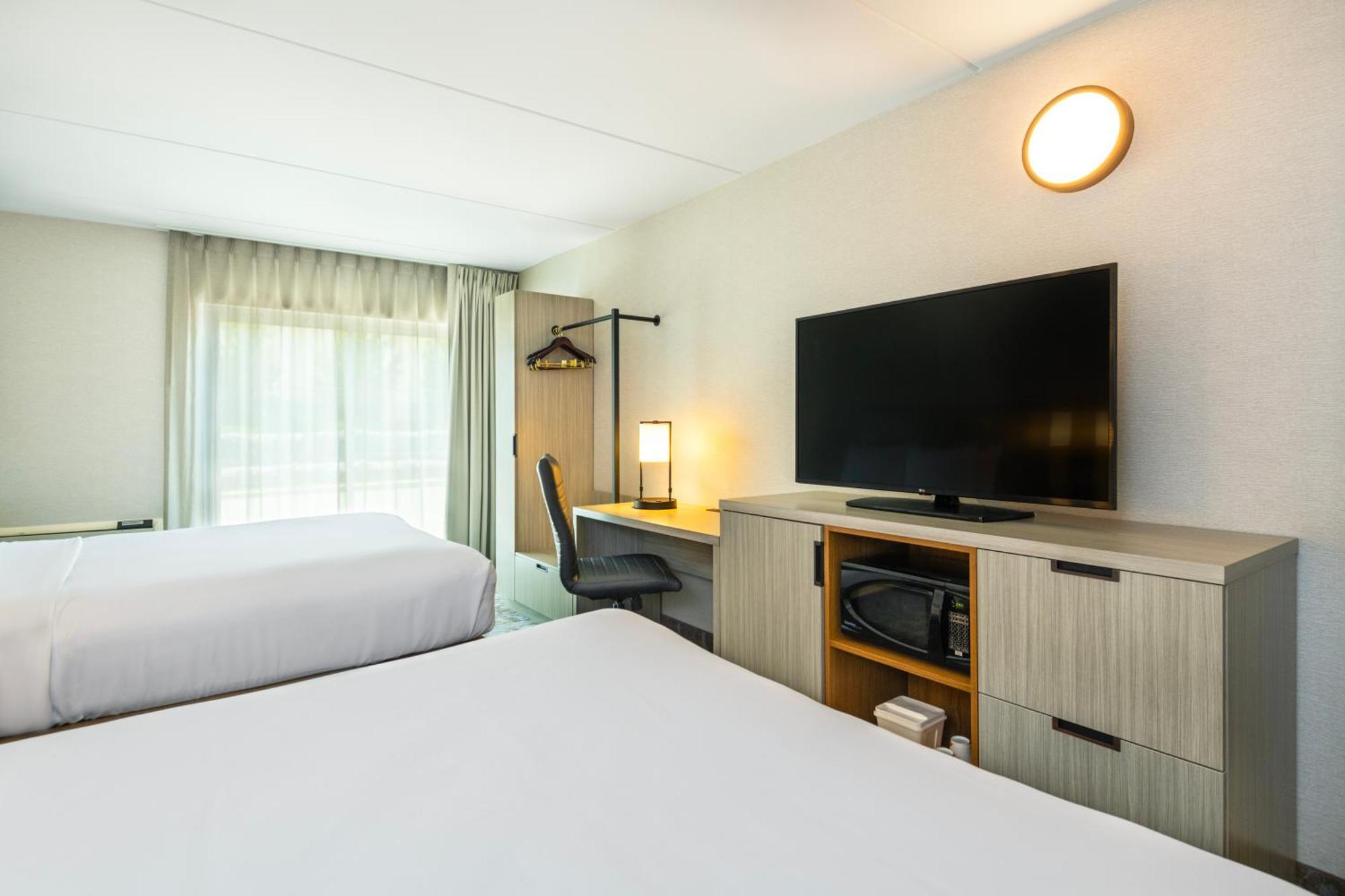 Comfort Inn Hwy 401 Kingston Eksteriør billede