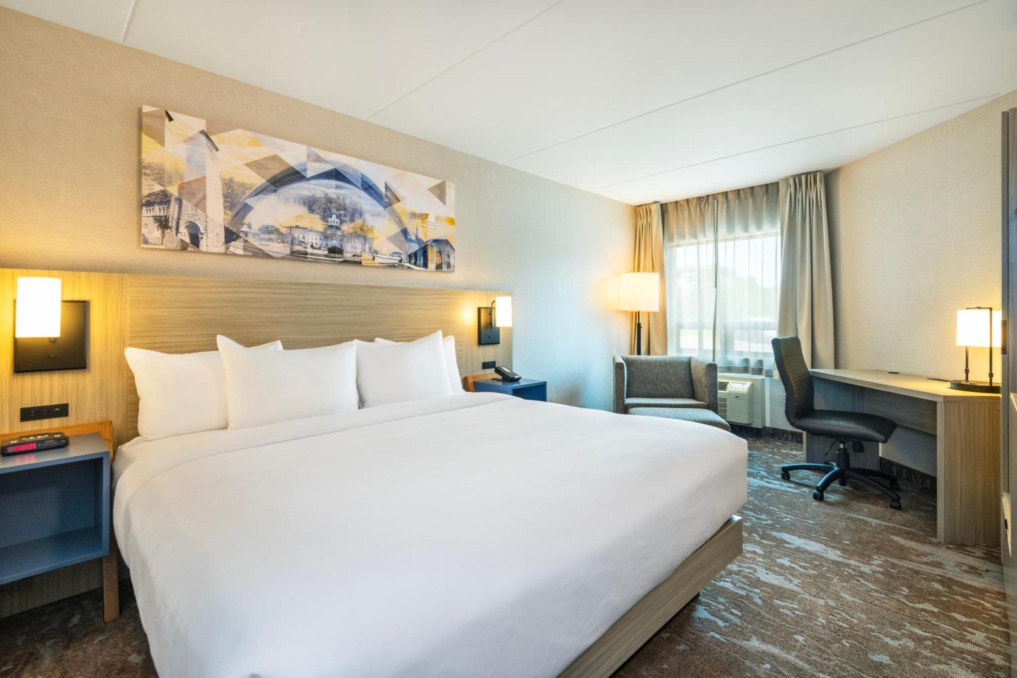 Comfort Inn Hwy 401 Kingston Eksteriør billede